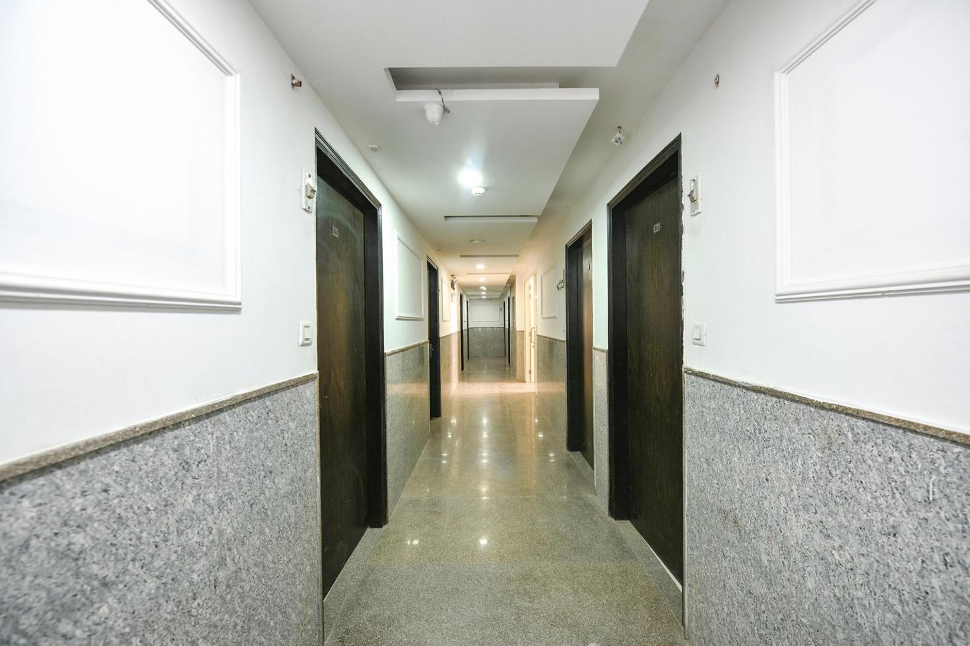Hotel LAXMI SUITES Near Delhi Airport New Delhi Buitenkant foto