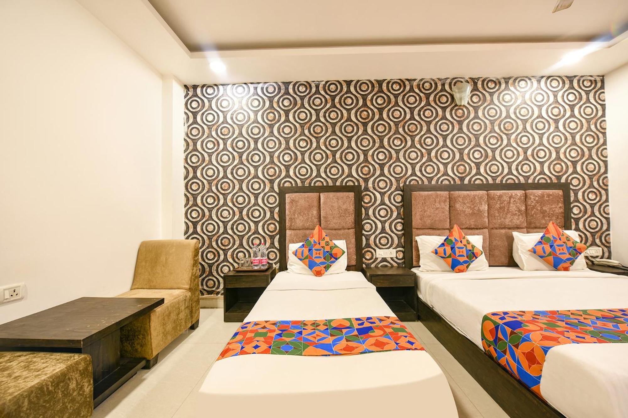 Hotel LAXMI SUITES Near Delhi Airport New Delhi Buitenkant foto