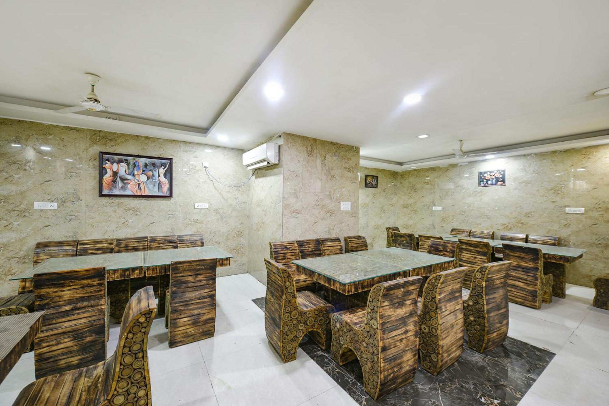 Hotel LAXMI SUITES Near Delhi Airport New Delhi Buitenkant foto